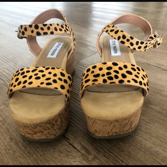 Steve Madden Size 6.5 Platform Sandals - Picture 3 of 8